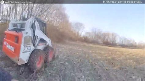 WATCH: Ohio deputies chase suspect driving Bobcat skid steer 